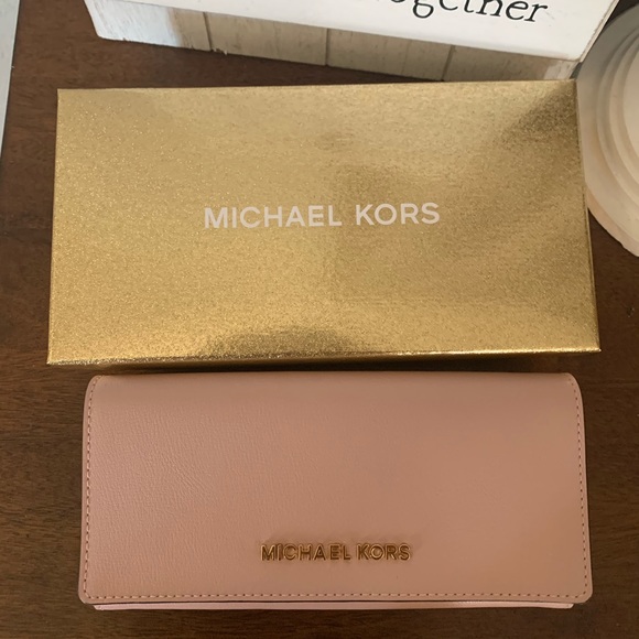 Last one ‼️🌸 new MK wallet - Picture 4 of 6